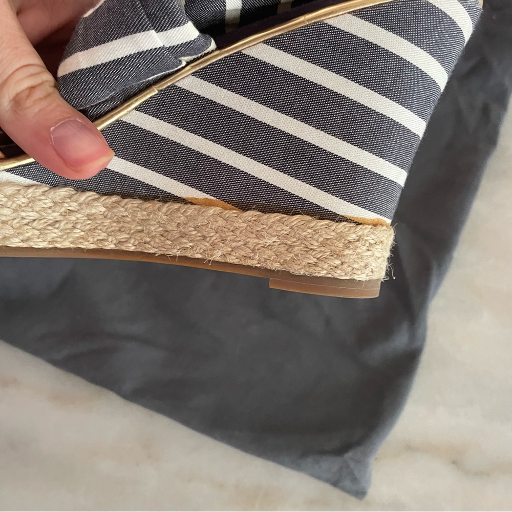Sperry Wedges with dust bag size 7 - Picture 3 of 8